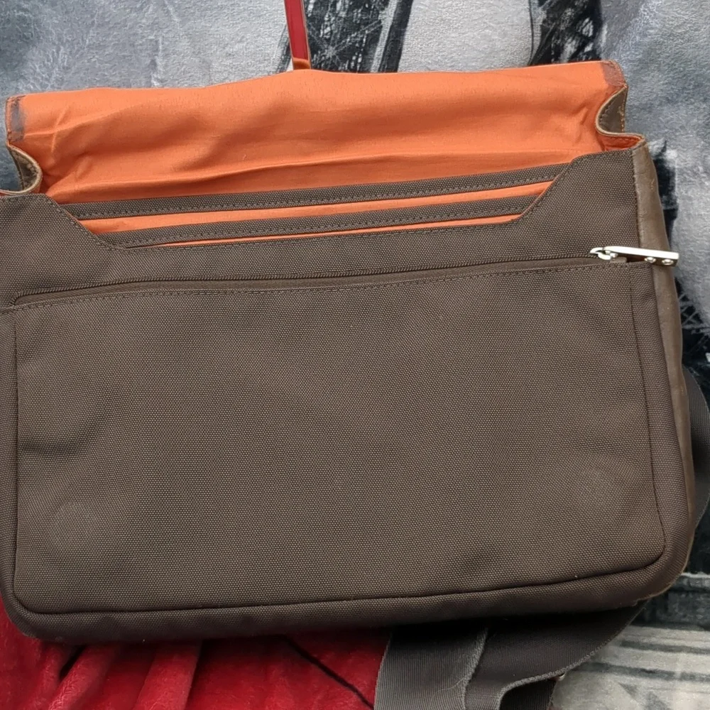 Knomo London Messenger bag